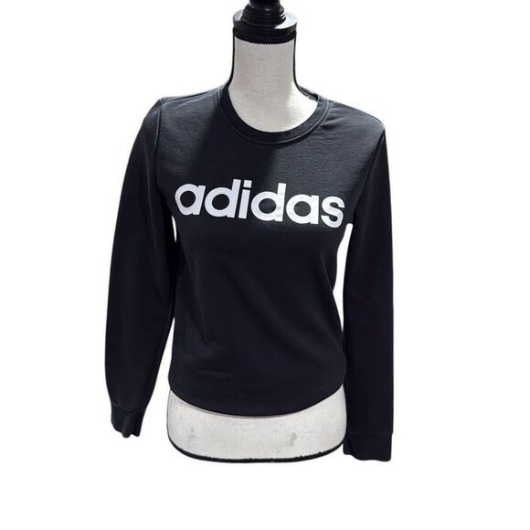 Adidas Tops - Adidas cropped sweatshirt